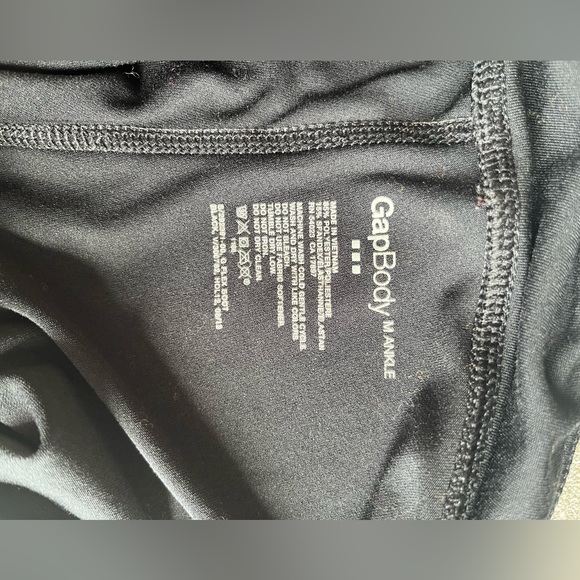 Gap Body flared yoga pants size medium item 07-29 - Picture 6 of 6